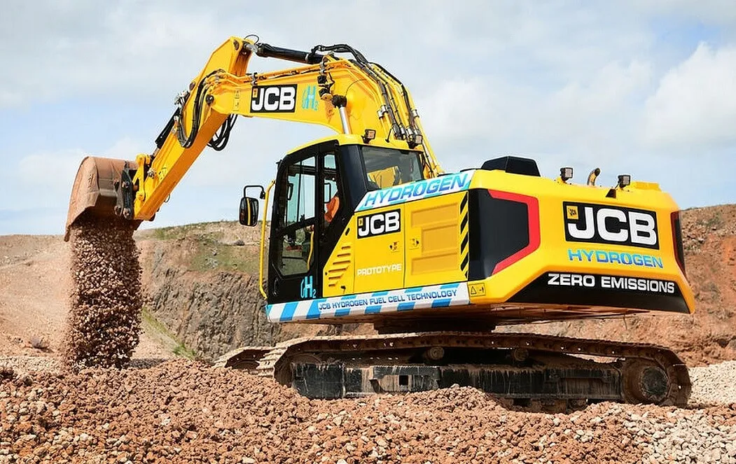 Jak zredukować ilość spalin na placu budowy? Nowa seria maszyn E-Tech od JCB